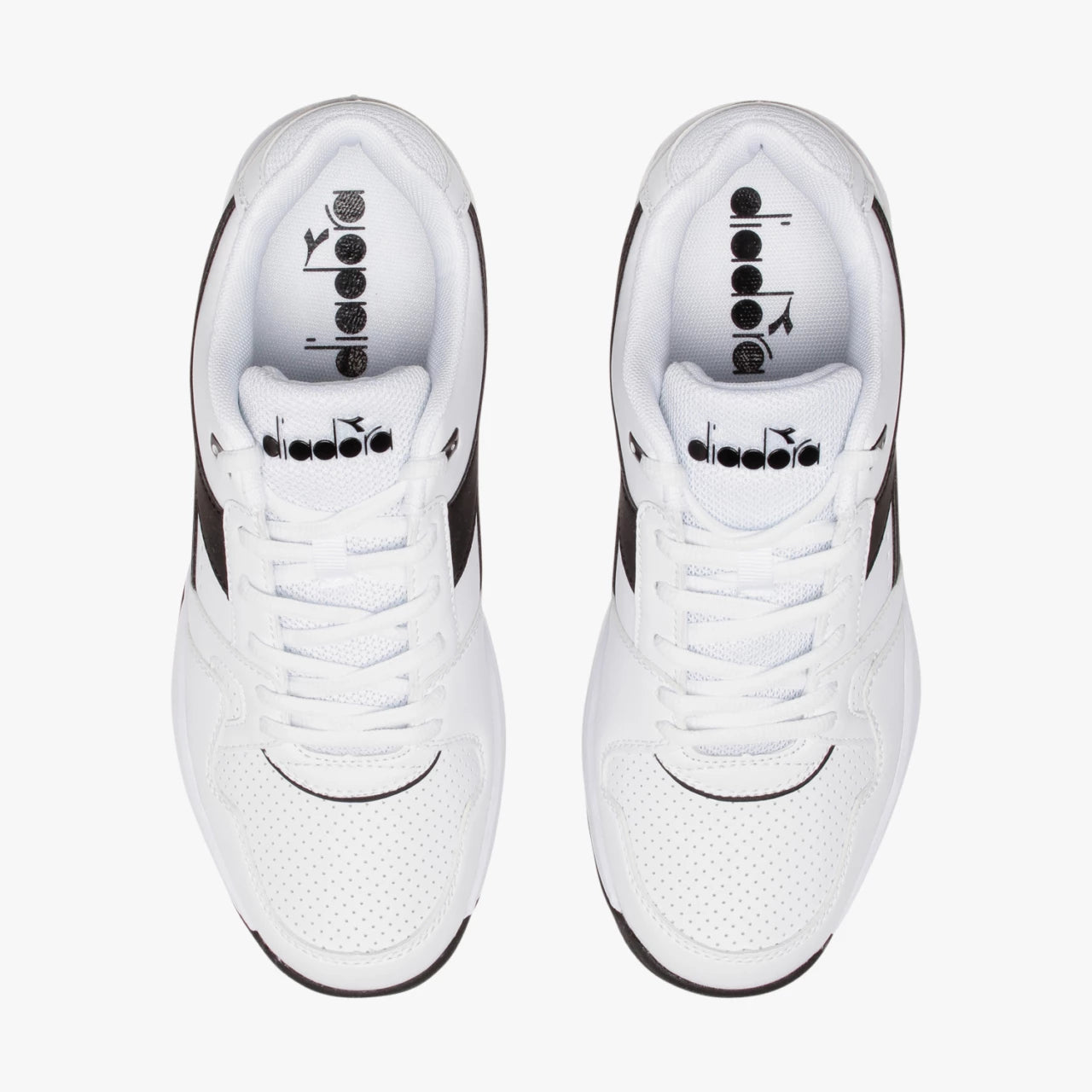 Chaussure Volée  3 Diadora