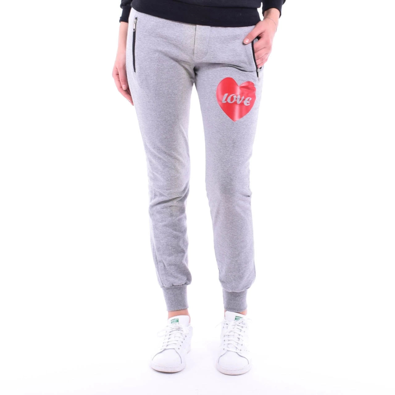 15-Jogging-Gris-love-scaled.jpg