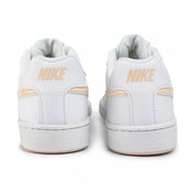 Chaussures Court Royale Nike