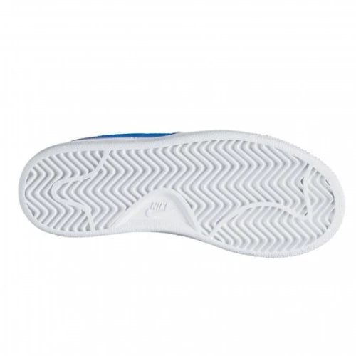 Chaussures Court Royale Nike