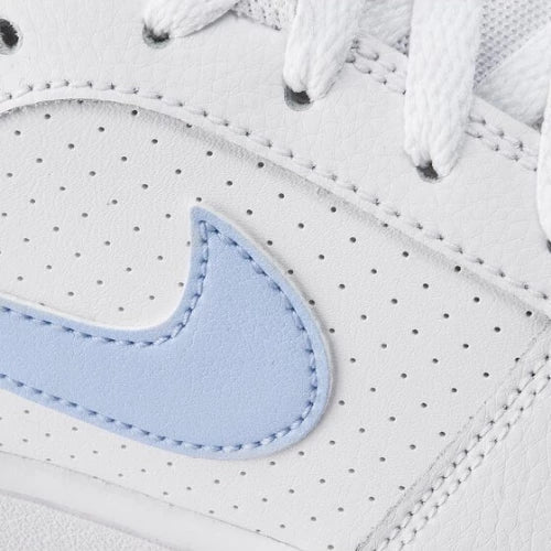 Chaussures Court Borough Low Nike