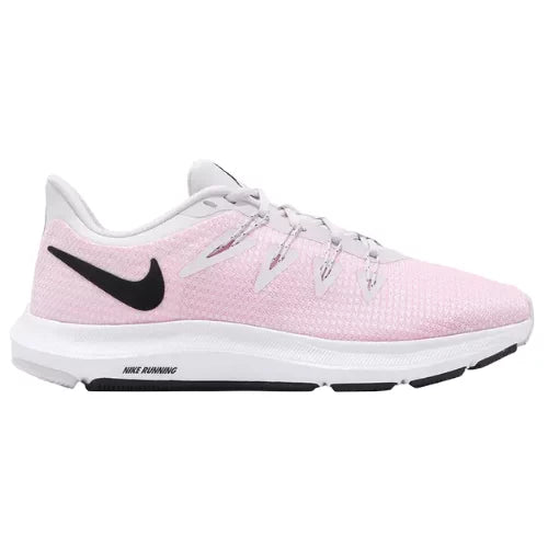 Chaussure Wmns Quest Nike