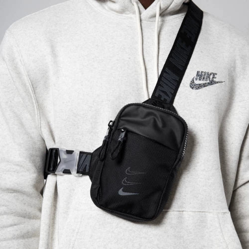 Sac Sportswear Essentials Hip Pack Nike