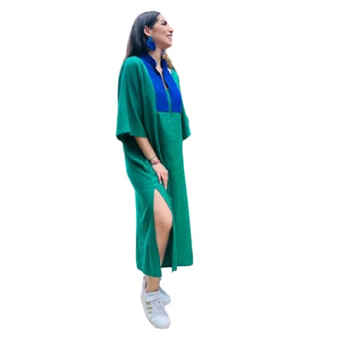 Blouse-en-lin-avec-manche-bouffante-en-broderie-anglaise-3_f89f01a4-02c2-4ab1-acb7-6e6a433e4721.webp