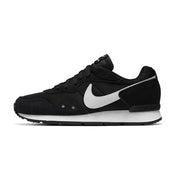 Chaussure Venture Runner Wmns Nike