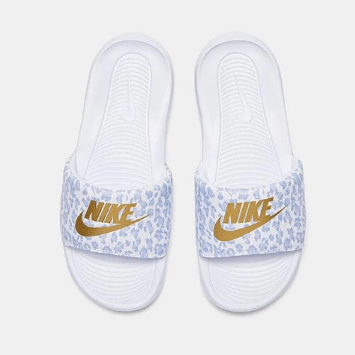 Claquettes Victori One Nike