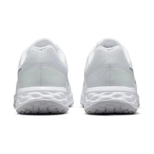 Chaussures Womens Revolution 6 Nike