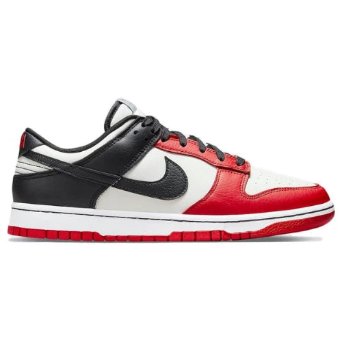 Chaussures Dunk Low EMB Nike