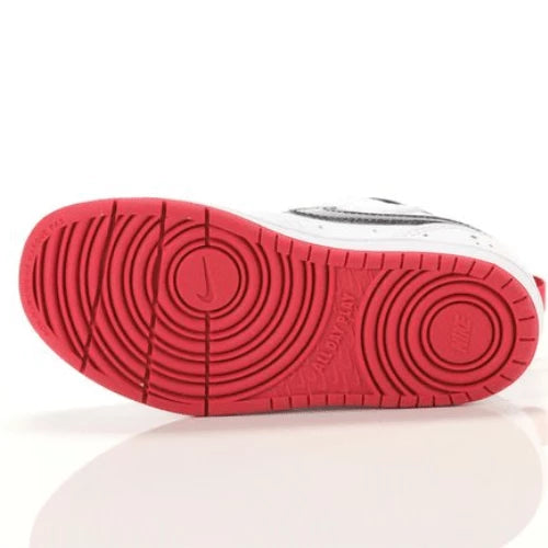 Chaussures Court Borough Low 2 SE  PSV  Nike