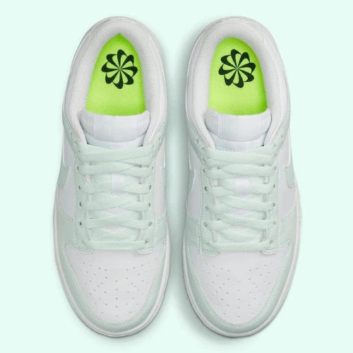 Chaussures Women's Dunk Low Nike