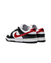 Chaussures Nike dunk low retro