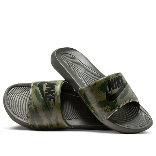Claquette Victori One Slide Print Nike