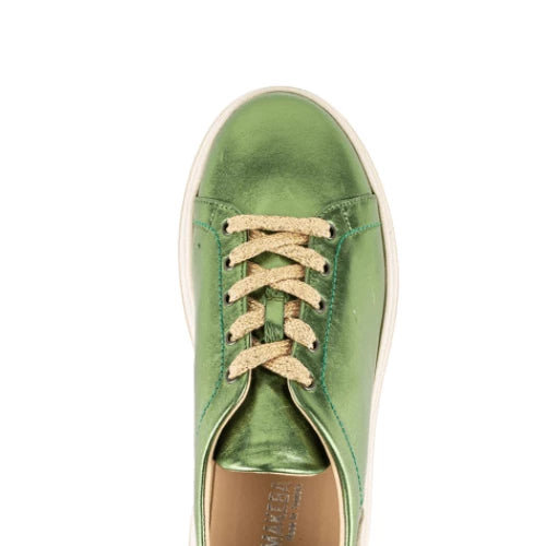 LOLY01-LAMINATO-MENTHE-1_0a9b6a66-876c-4e54-ad7b-fbb94f58d9cc.png