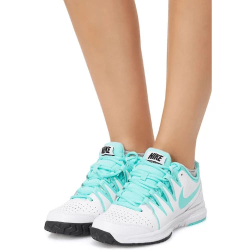 Chaussure Womens Vapor Court Tennis Shoes Nike
