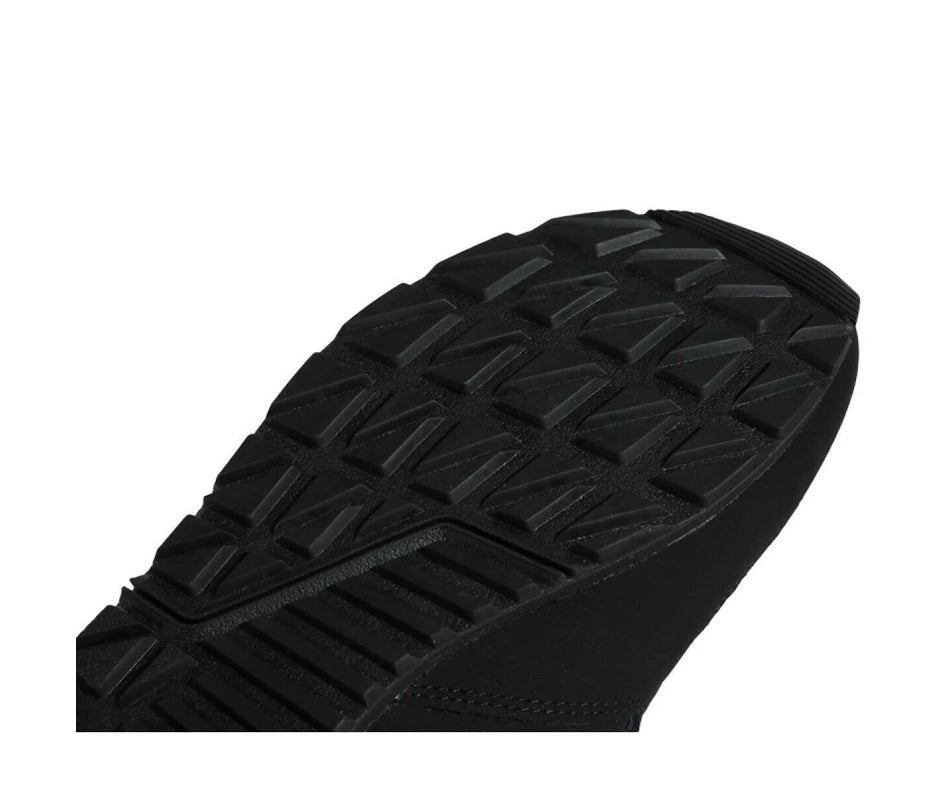 Chaussure Adidas 8K