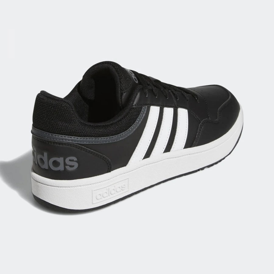 adidas-chaussures-hoops-30-2.webp