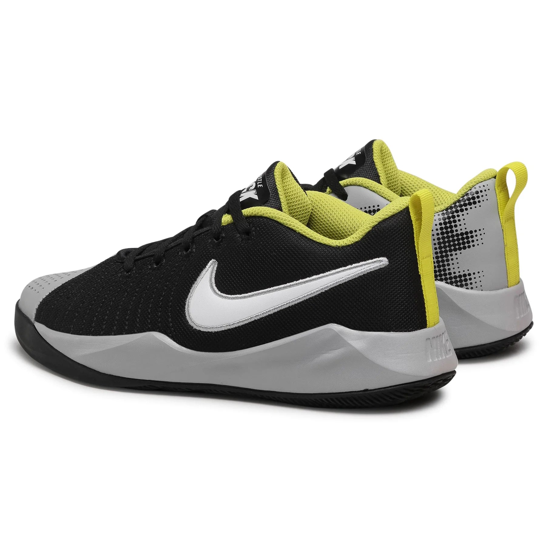 chaussures-nike-team-hustle-quick-2-gs-at5298-015-black-white-lt-smoke-grey-1.webp