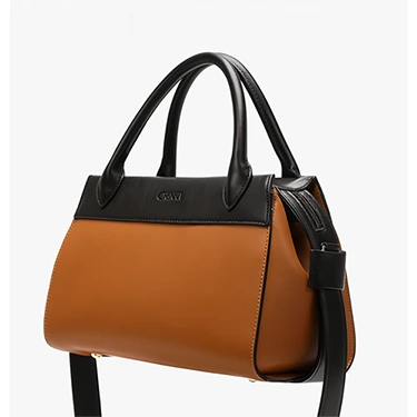 le-sac-a-main-BLOOM-modele-Selene-en-coloris-camel.webp